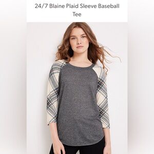 Maurices 24/7 Blaine Plaid Sleeve Gray Baseball Tee. Size Medium